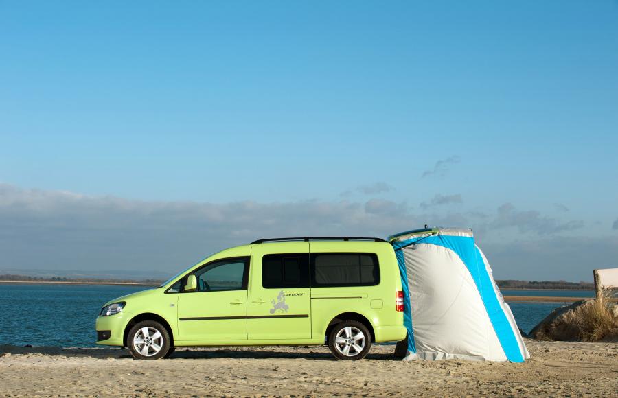  Volkswagen Caddy Camper 2.0 TDi BlueMotion 2013 года  (UK) (фото 25 из 30)